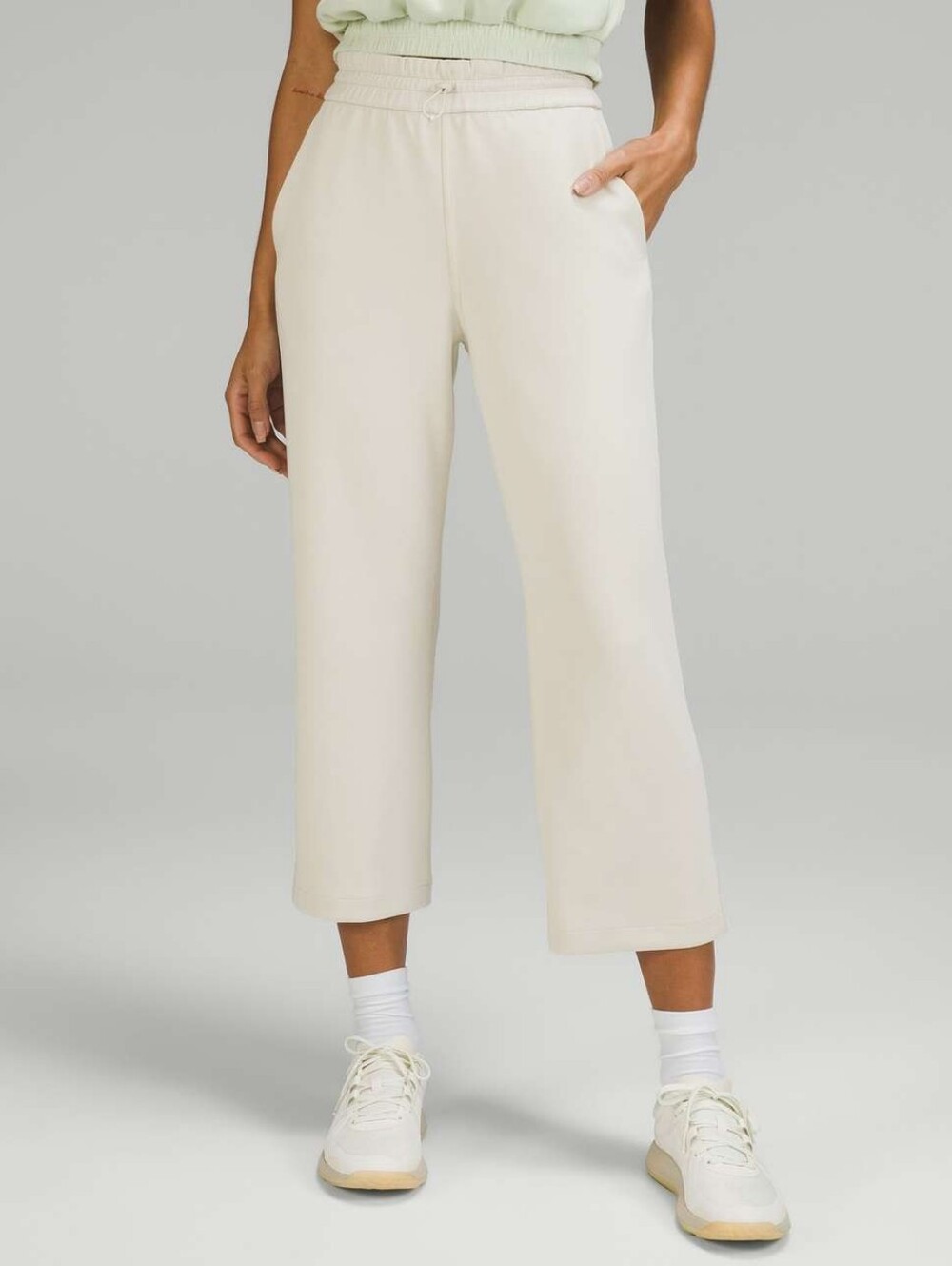 Lululemon Softstreme Crops